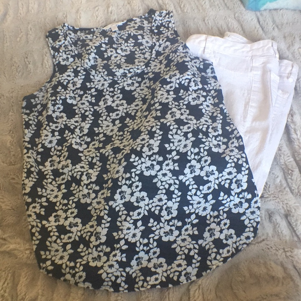 CHARMING CHARLIE Floral Tank Top